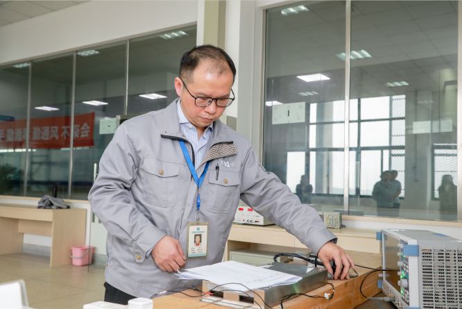 康尼电子总工程师茅飞荣获“江苏省劳动模范”称号