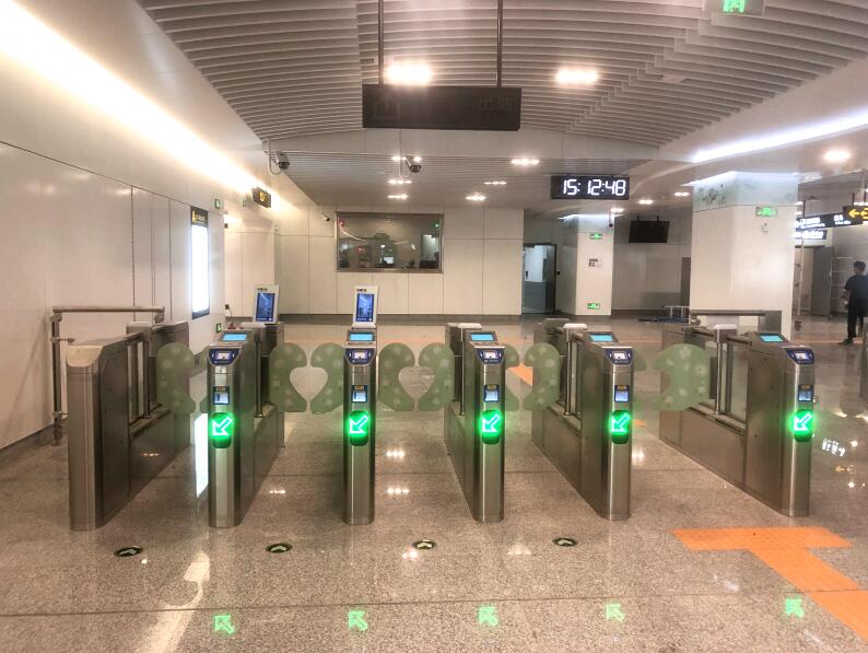 南宁地铁5号线闸机扇门模块正式投入运营